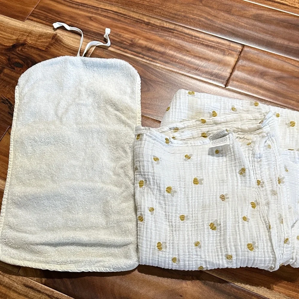 Pehr Swaddle and Burp Cloth Set in Mustard Bee Print - Kids Accessories